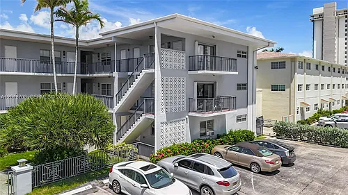 2600 S Ocean Dr Photo 1