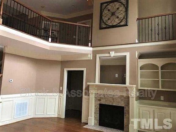 2nd image of 201 Plantation Dr