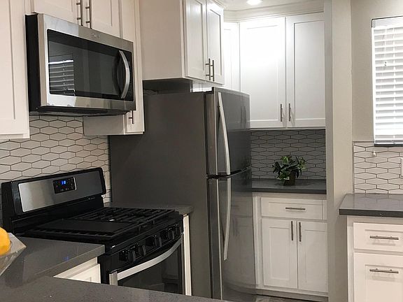 3rd image of 2237 Rogers Ave