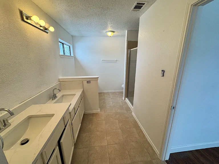 781 Pierre Ln — Photo 8