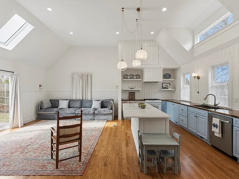29 Field St — Photo 4