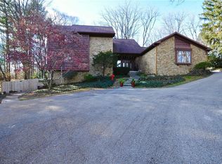 11804 Forest Dr, Carmel, IN 46033