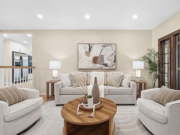 5th image of 1621 Harvest Rd