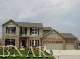 3908 Rockledge Rd, Bloomington, IL 61705