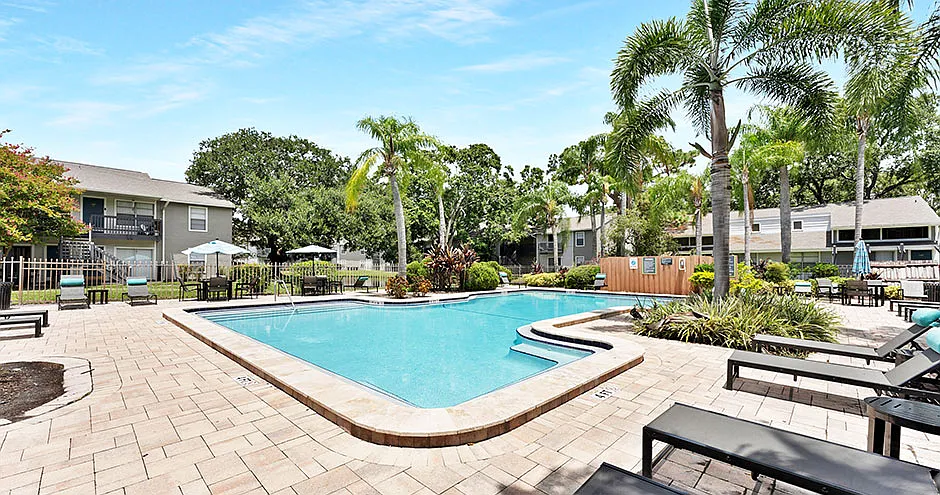 Courtney Cove Apartment Homes — Photo 1