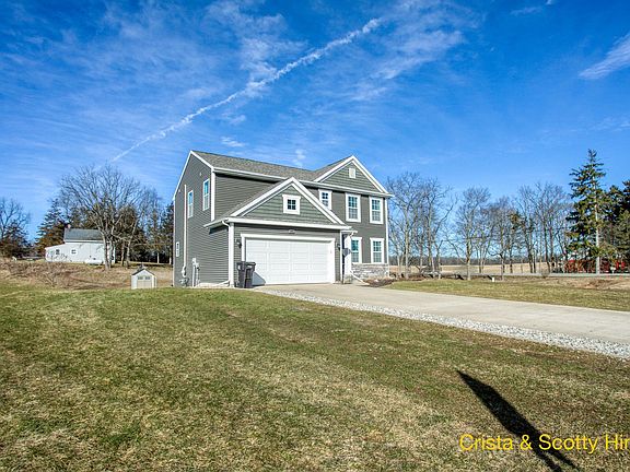 3rd image of 1475 Crystal Way Ct