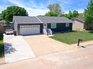 611 N 4th Ave, Hastings, NE 68901
