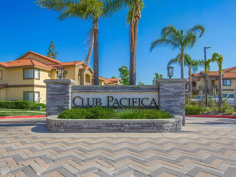 Club Pacifica Apartment Homes — Photo 18
