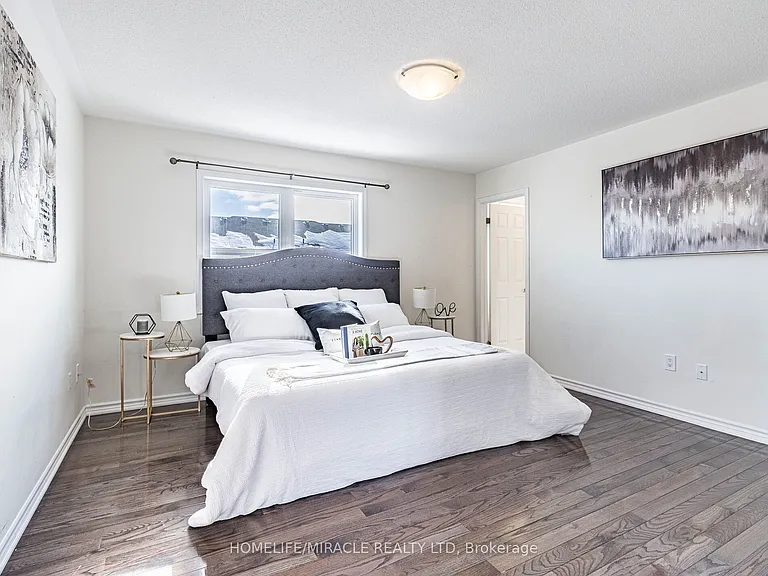 229 Remembrance Rd — Photo 28