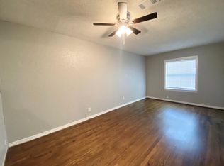 2114 Dunloe Dr, Dallas, TX 75228