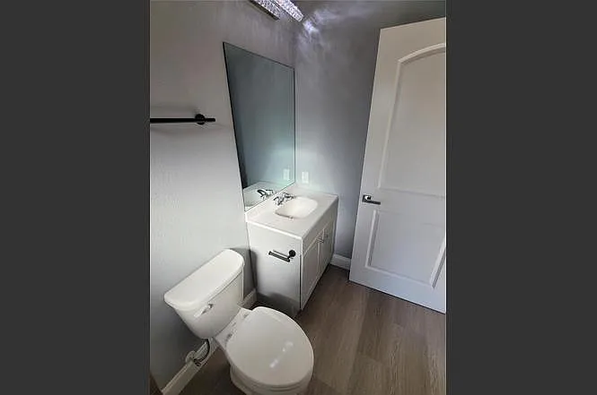 8351 Agate St — Photo 2