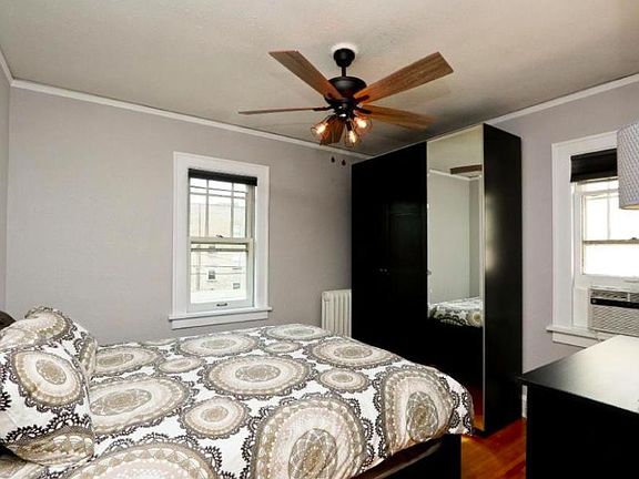 4th image of 3216 Fremont Ave S #511