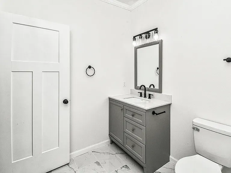2207 N Kellett Ave — Photo 22