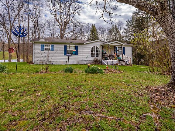 2nd image of 223/227 Ridge Farms Rd