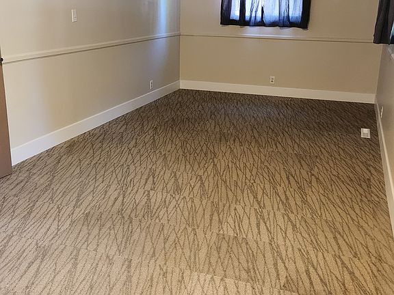 4th image of 1320 Glenaire Dr