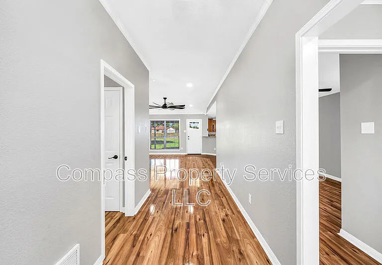 4513 Rolando Ave #4513 — Photo 6
