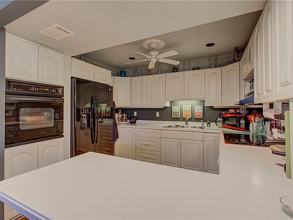 5th image of 1518 Pelican Point Dr #258-6