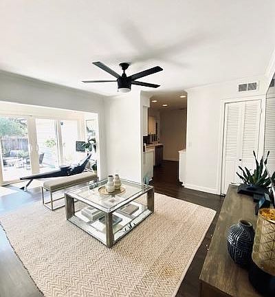 4th image of 3754 Juniper Dr