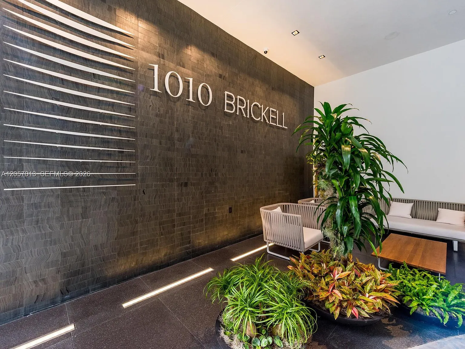 1010 Brickell Condo — Photo 2