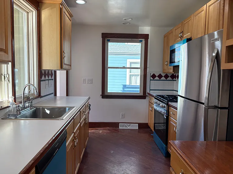 434 Washington Ave #1 — Photo 3