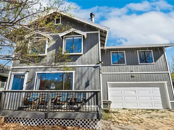 105 E Meadow Ln, Big Bear City, CA 92314