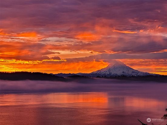 6729 Cascade Avenue, Gig Harbor, WA 98335