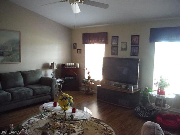 5th image of 4627 Jane Ave N