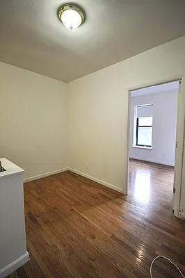 Rented by Keller Williams NYC | media 29