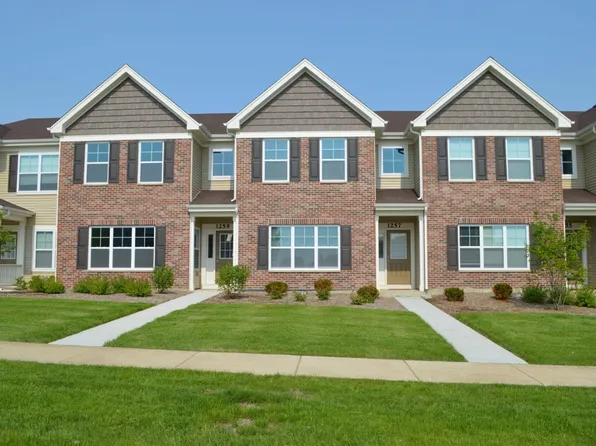 1026 Kilbery Ln, North Aurora, IL 60542