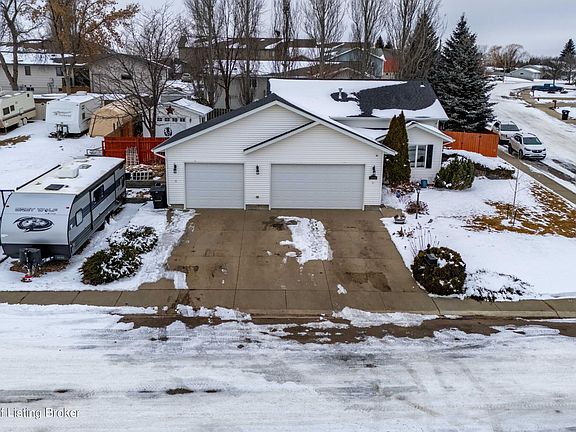 2nd image of 1085 Gum Ave