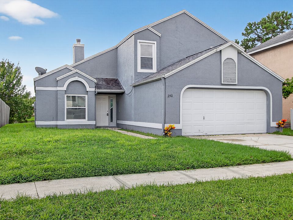 1st image of 250 Lakebreeze Cir