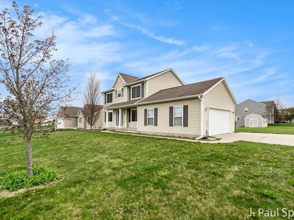 1610 Sunny Glen Dr SE, Caledonia, MI 49316