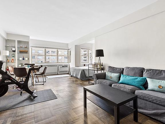 2nd image of 35 Park Ave APT 10E