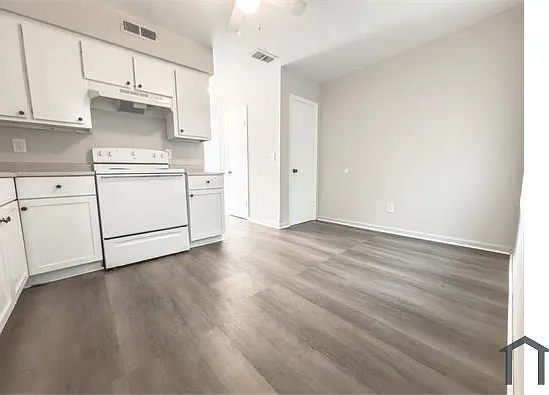 128 Langley Dr #A — Photo 13