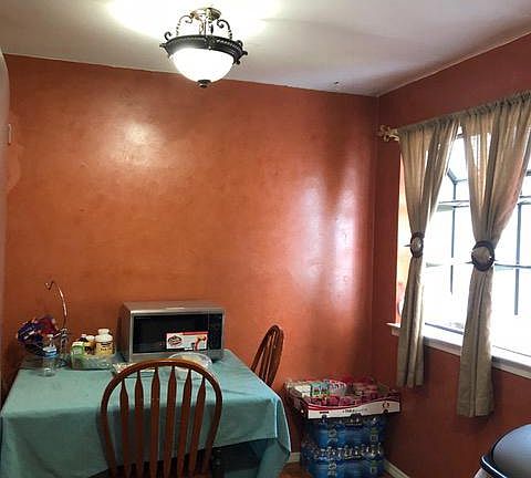 4th image of 21 Jardine Ave