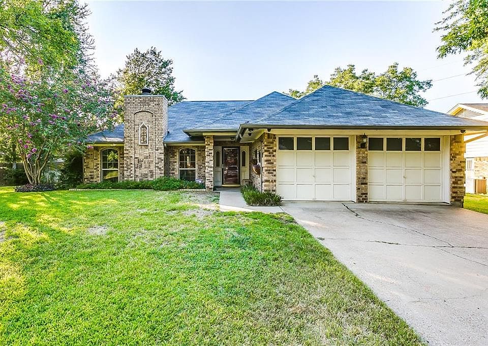 1st image of 129 Shady Oaks Dr