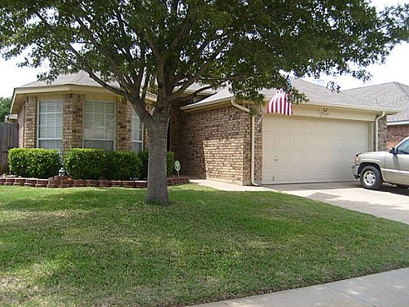 2nd image of 9020 Brushy Creek Trl