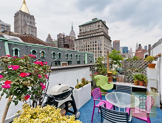 Sold by Halstead Real Estate | media 2