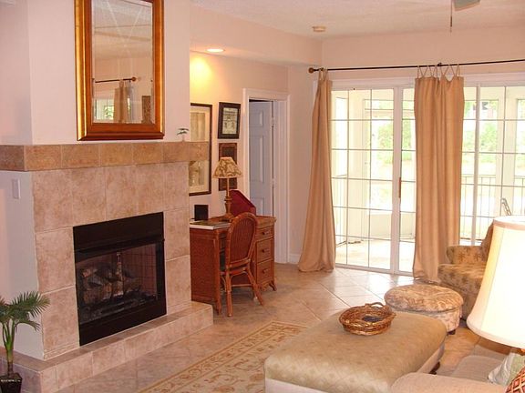 4th image of 310 N Shore Cir Unit 712