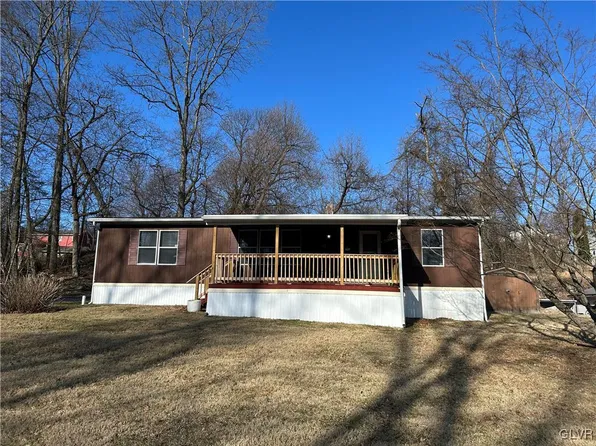 318 S High St, Bangor, PA 18013