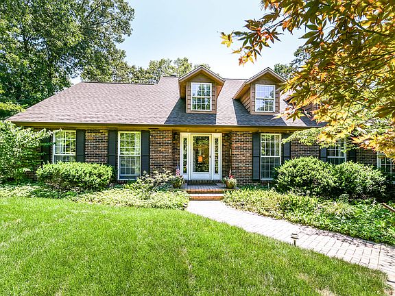 Front Entrance & Front Garden