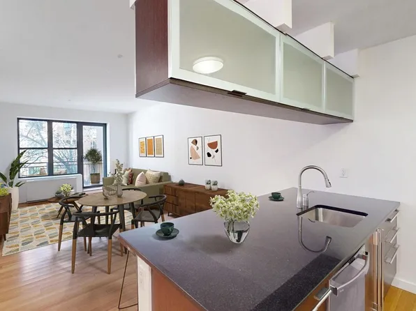 317 E 111th St #3C, New York, NY 10029