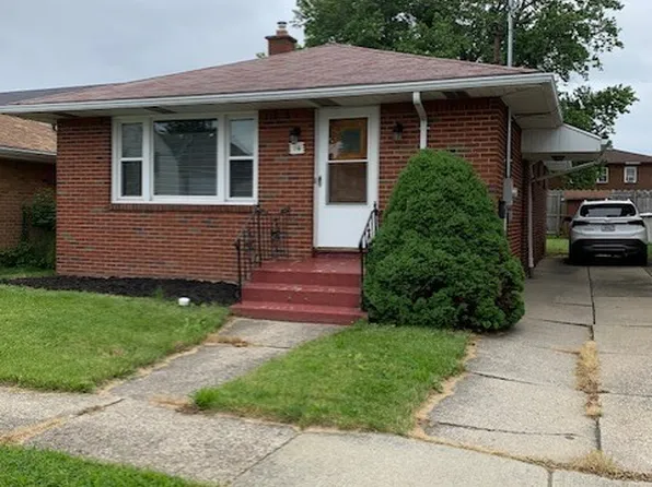 14 Monroe St, Lackawanna, NY 14218