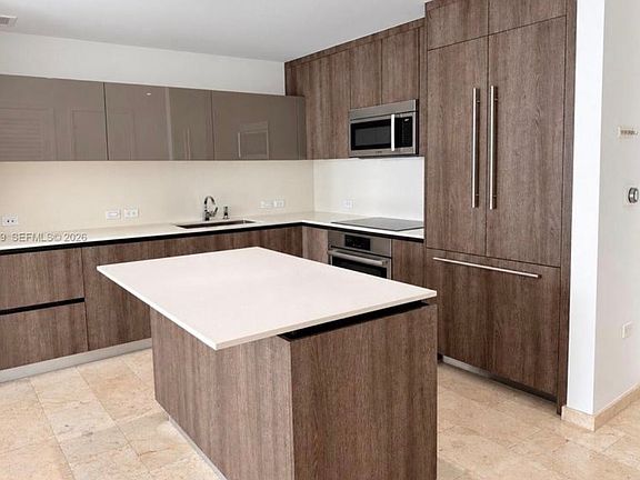 2nd image of 88 SW 7th St #2005A