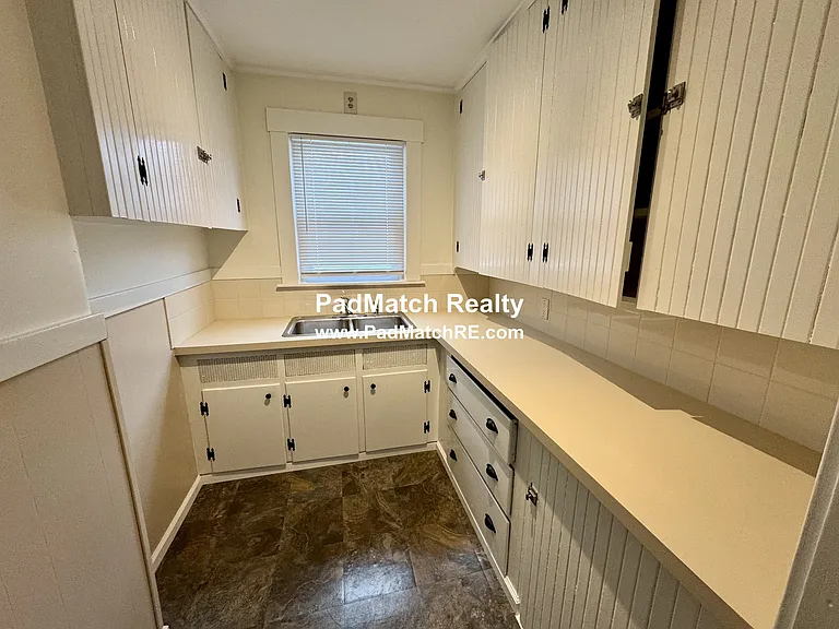 219 Charlton St #1 — Photo 7