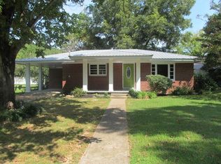 100 Toms Creek Rd, LINDEN, TN 37096