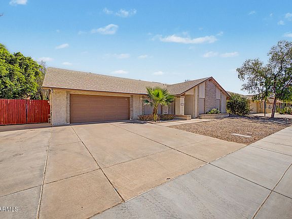 3rd image of 2238 W NARANJA Avenue