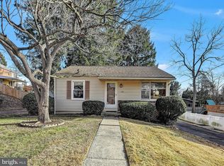121 Norman St, Reading, PA 19609