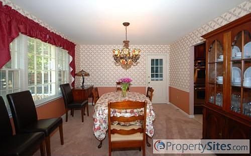 4th image of 16600 Summertree Ct