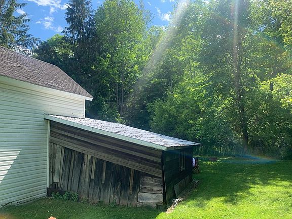 2nd image of 241 Old Prospect Ave